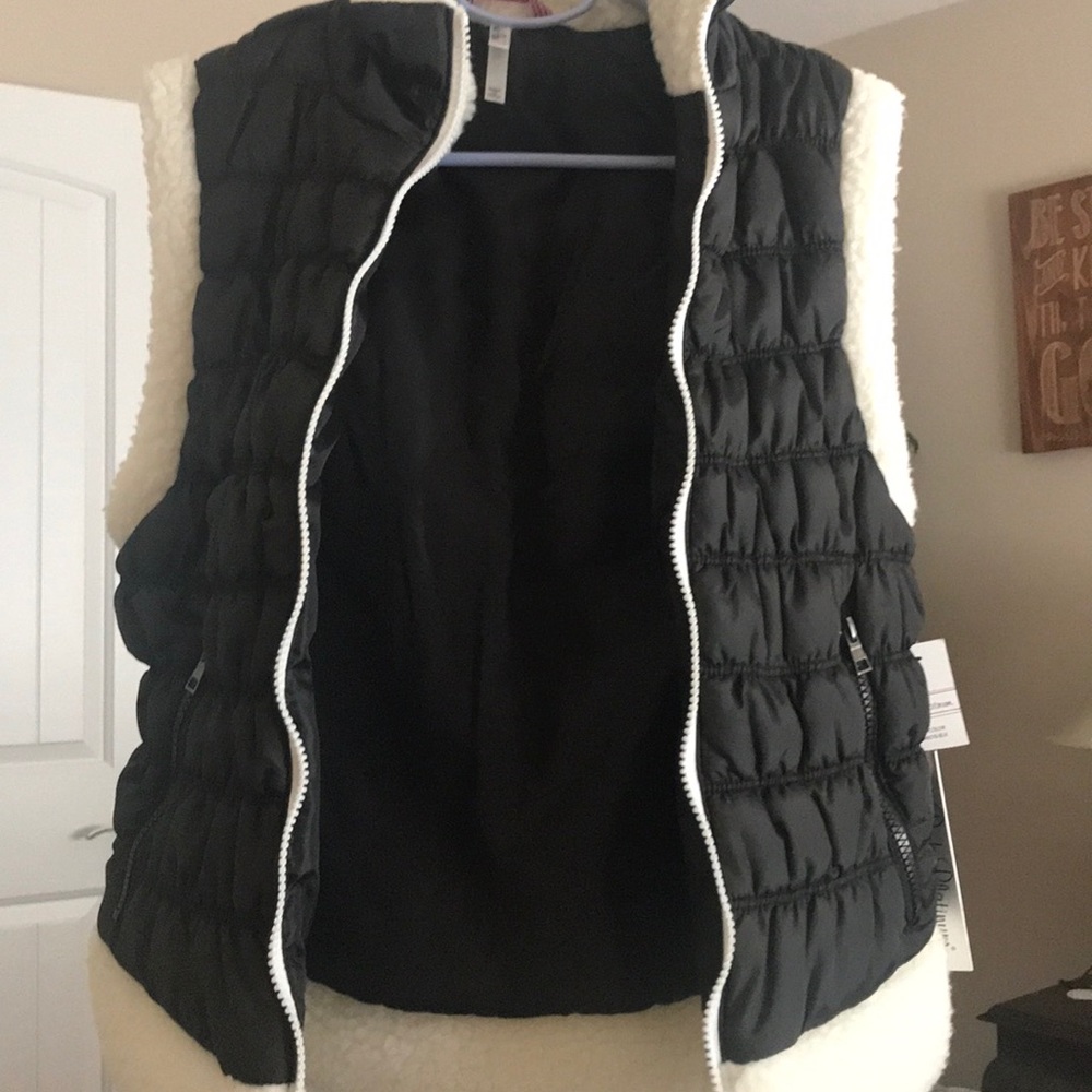 Brand new Jacket - Picture 5 of 13